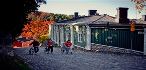 Cycling by Aleksi Koskinen - VisitFinland